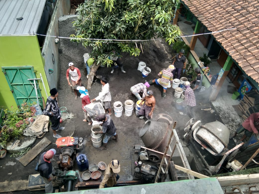 Kejar Target Pembagunan Ruang Kelas Baru MIN 1 Kebumen