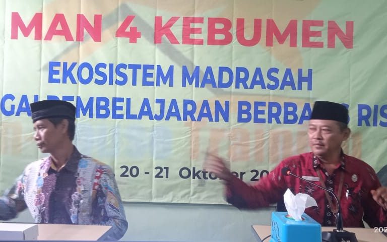 In House Training Di MAN 4 Kebumen, H. Ibnu Ajak Lakukan Evolusi Kerja