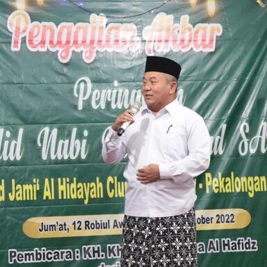 Wakil Walikota Pekalongan Hadiri Pengajian Akbar Peringatan Maulid Nabi Muhammad SAW 1444 H.