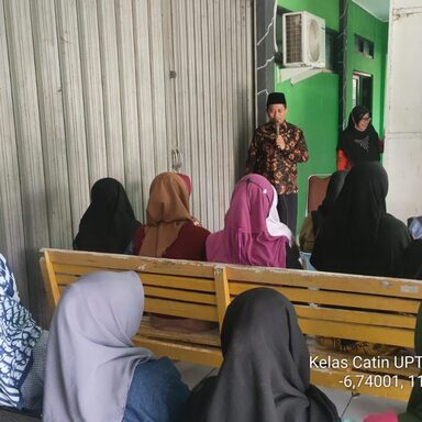 Tekan Angka Perceraian, KUA Sarang 1 Gelar Kelas Catin