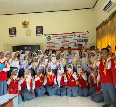 PMR Wira Unit MAN 1 Brebes Adakan Pelatihan Informatika dan Video Production