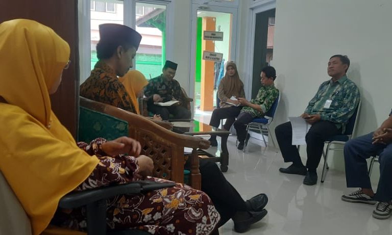 Rakor Evaluasi Kinerja, H. Khamid Dorong Percepatan Target Realisasi Dan Pelaporan
