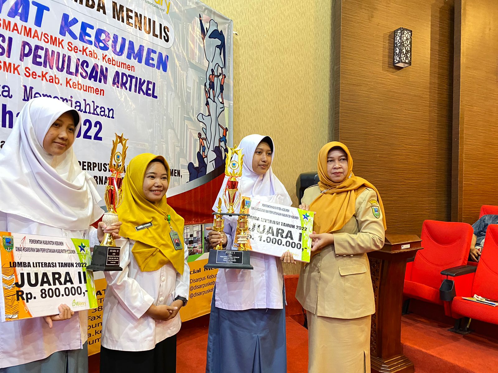 <strong>Lomba Penulisan Artikel, MAN 2 Kebumen Sabet 2 Kejuaraan</strong>