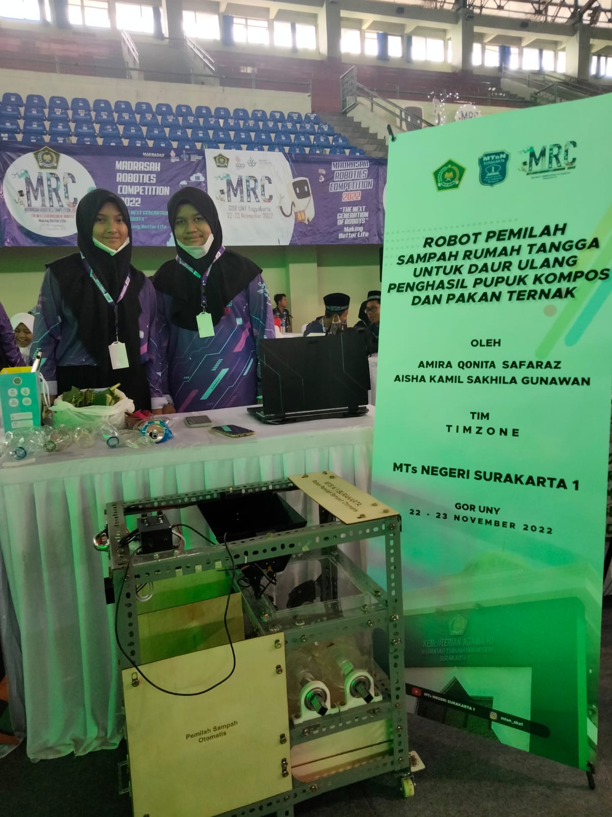 Robot Pemilah Sampah Inovasi Siswi MTsN Surakarta 1