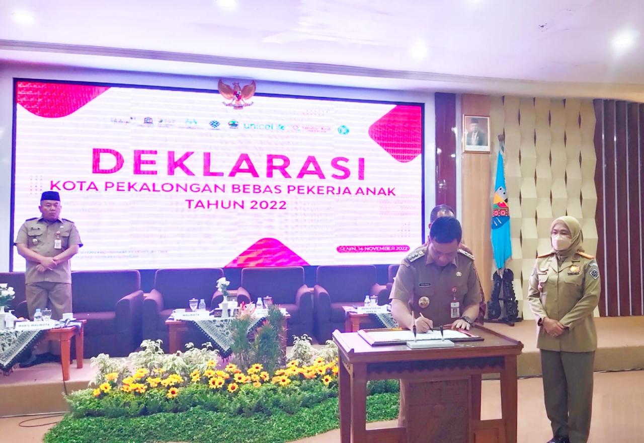 Membangun Komitmen Bersama, Anak-Anak Memang Harus Diberikan Waktu Bermain, dan Mendapatkan Kasih Sayang Orang Tua.