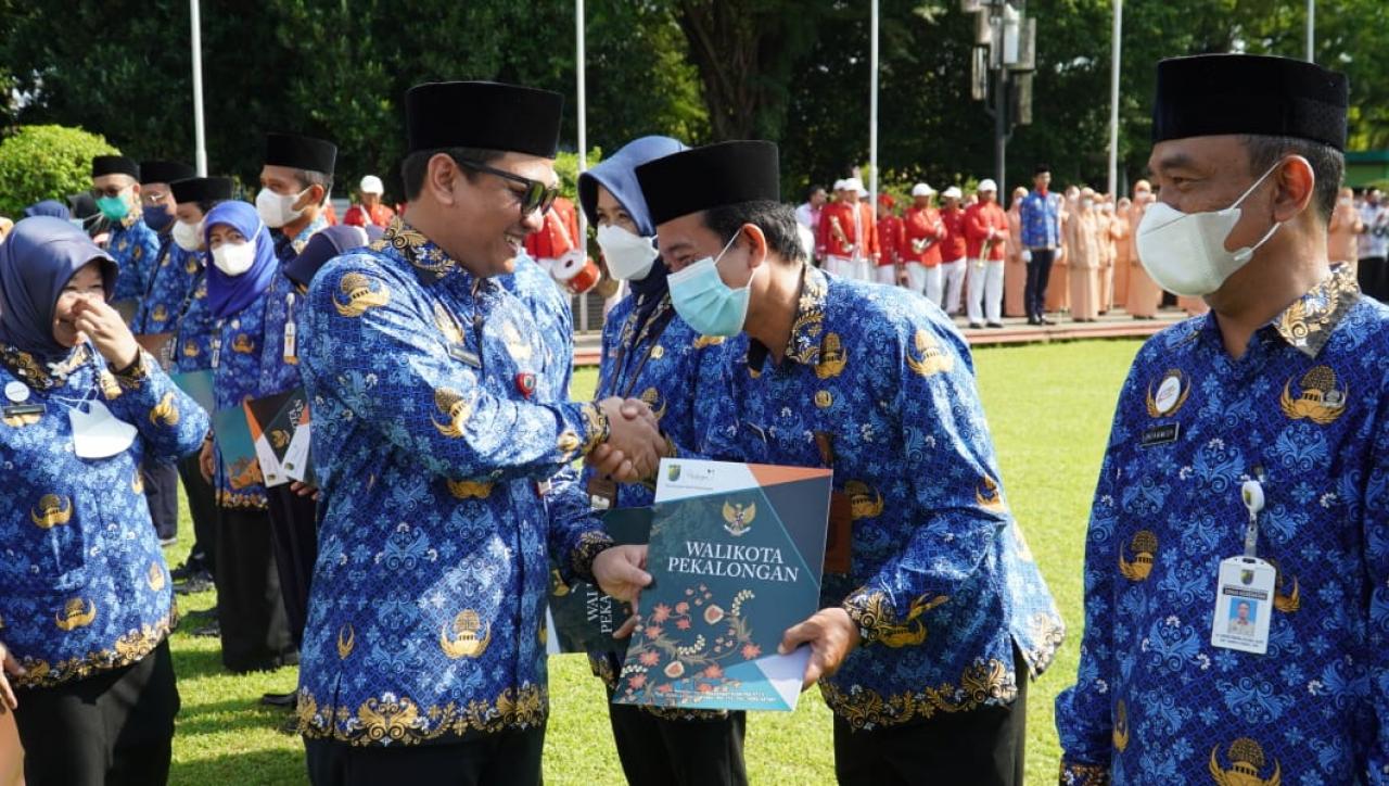 HUT Ke-51 KORPRI, Pemkot Pekalongan Apresiasi ASN Berprestasi