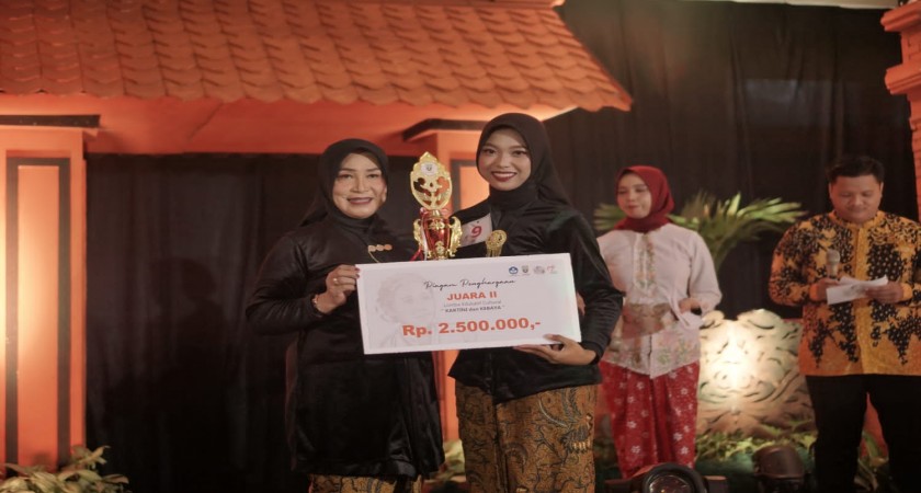 MAN 1 Rembang Raih Juara 2 Lomba Kartini & Kebaya 2022