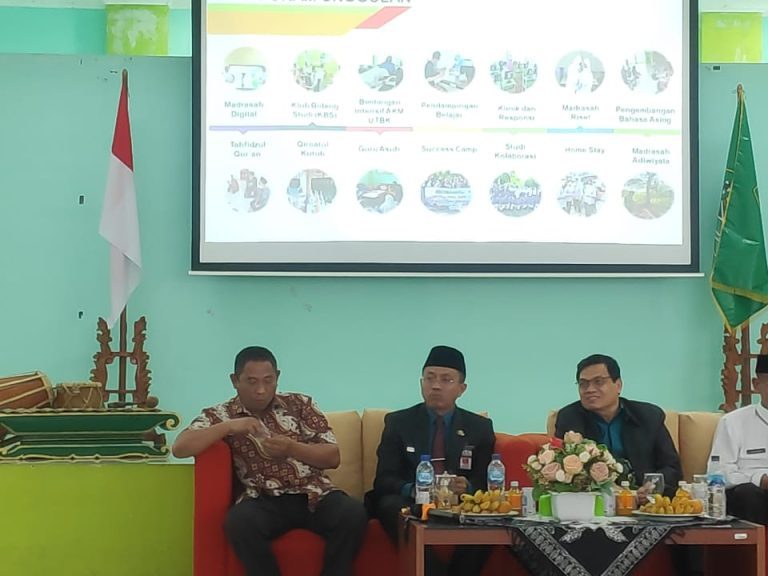 MAN Insan Cendekia Pekalongan Terima Studi Wawasan dari Rombongan Kalimatan Timur dan Indramayu