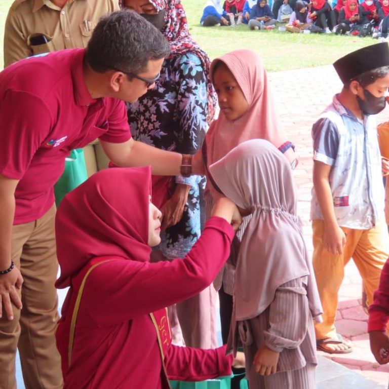 Peringatan Hari Ibu ke-94, PKK Kota Pekalongan Salurkan 100 Paket Sembako