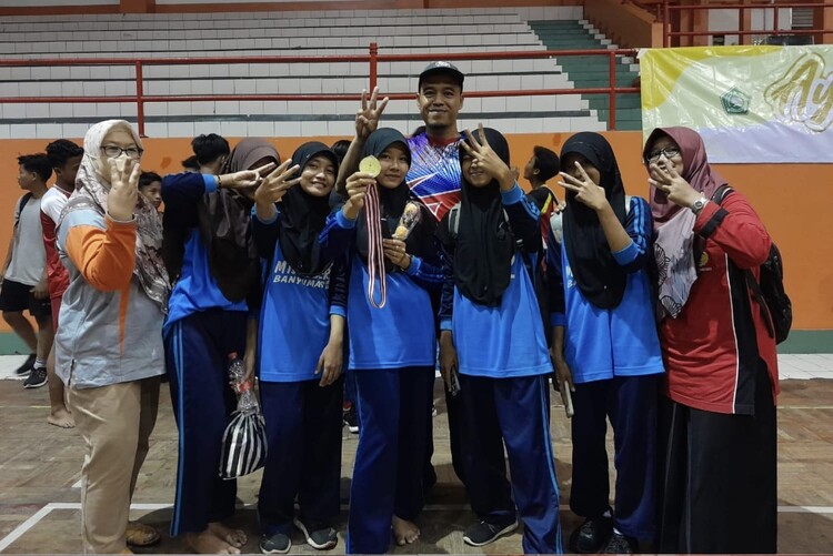 Pundi Pundi Medali Bagi MTsN 2 Banyumas Di Hari Kedua AKSIOMA
