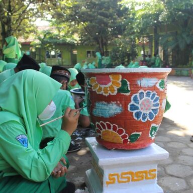 MTsN 4 Rembang Gelar Lomba Lukis Pot, Ini Para Juaranya