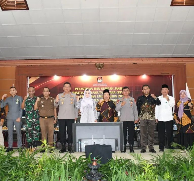 855 Anggota PPS Kabupaten Pekalongan Dilantik