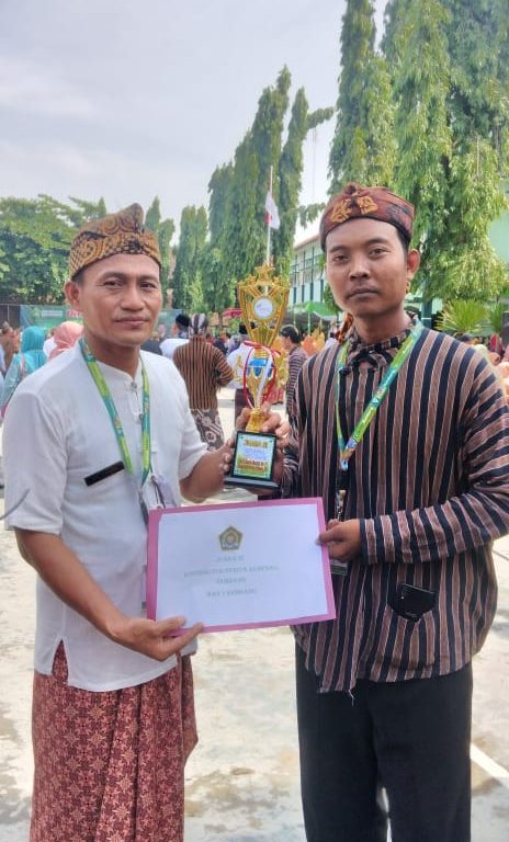 Raih Terbaik 3, Kontributor Berita MAN 1 Rembang Gaspol