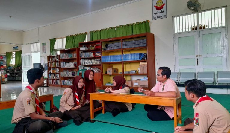 Ekskul Podcast MAN 2 Rembang Adakan Evaluasi