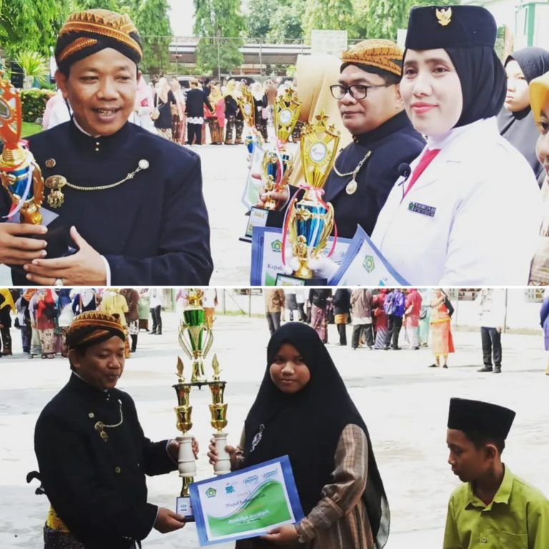 MTsN 1 Rembang Terima Penghargaan dari Kemenag Rembang