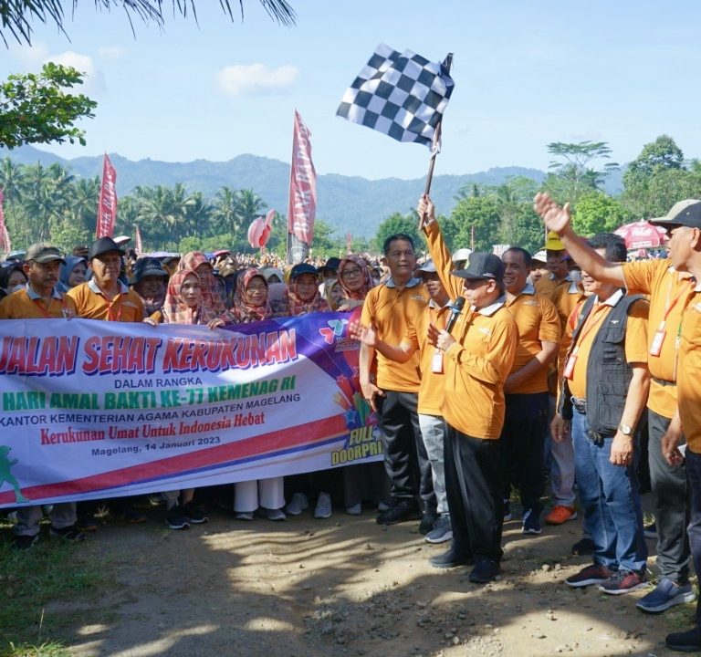 HAB ke-77, Kemenag Kabupaten Magelang Deklarasikan Damai Umat Beragama dalam Jalan Sehat Kerukunan