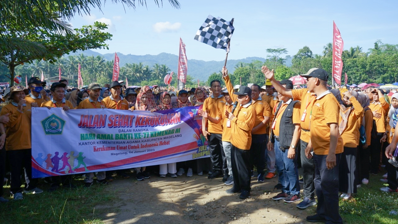 HAB ke-77, Kemenag Kabupaten Magelang Deklarasikan Damai Umat Beragama dalam Jalan Sehat Kerukunan