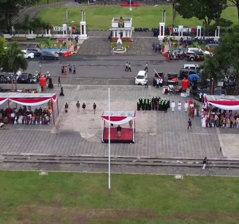 Diikuti Belasan Ribu Peserta, Upacara Hari Amal Bhakti Ke 77 Tingkat Kabupaten Kebumen Berlangsung Khidmat.