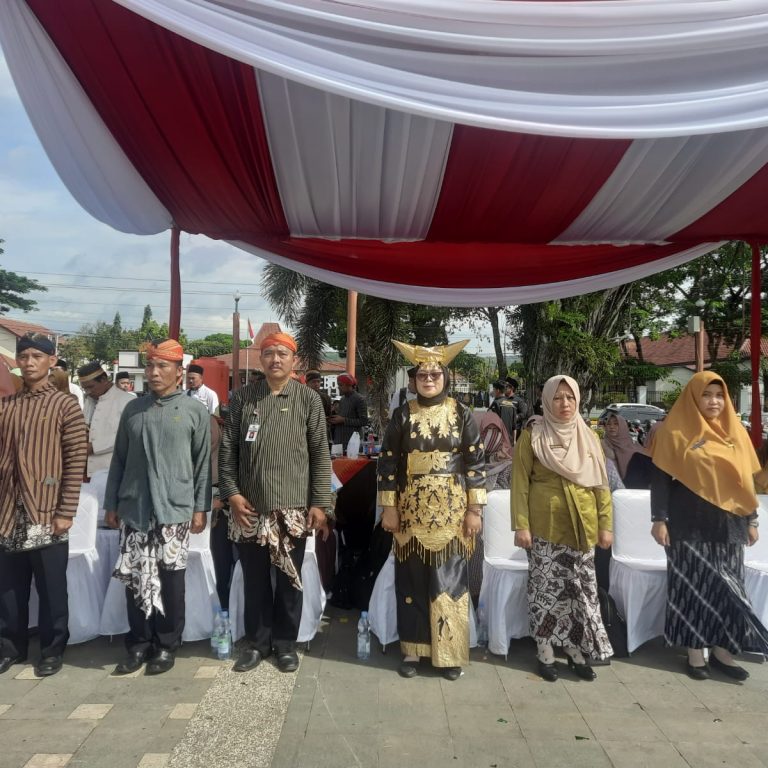 Hari Amal Bhakti Ke 77, 37 PNS Kemenag Kebumen Peroleh Penghargaan Satya Lencana Karya Satya
