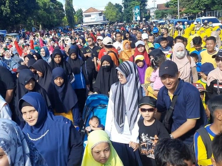 Jalan Sehat Moderasi Beragama Kemenag Kebumen, Ribuan Peserta Mengular Memenuhi Jalan Protokol