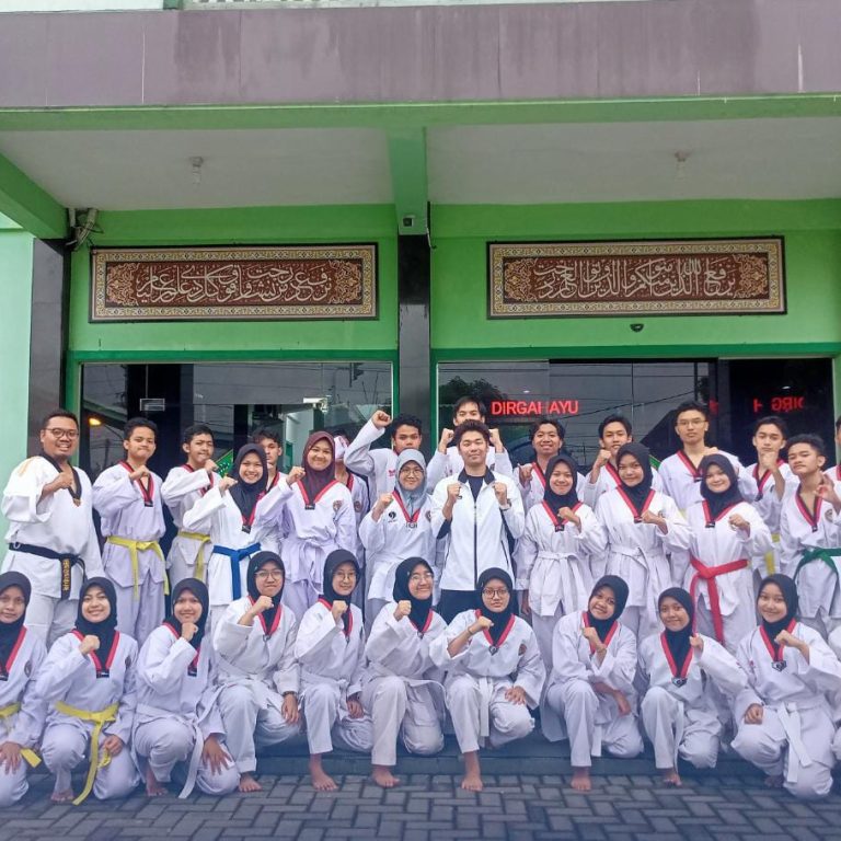 Sensasi Dilatih Master Taekwondo Korea