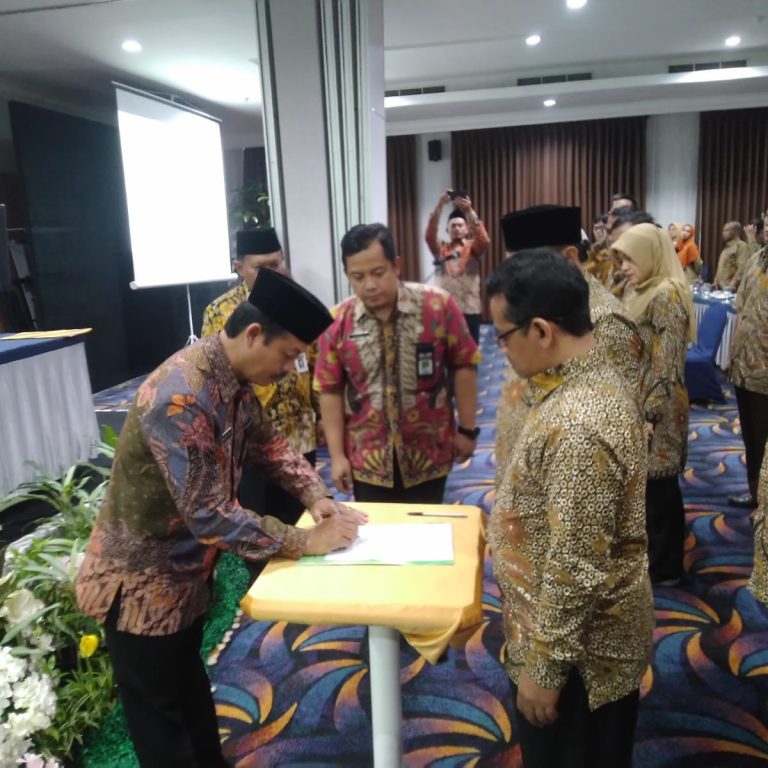 Kukuhkan 26 Pengurus Pokjana Kemenag Jateng, Suwarno Terpilih Sebagai Ketua