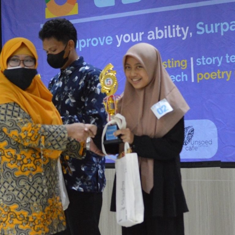 Adelia Rahmawati, Siswa MAN 2 Banjarnegara Dengan Segudang Prestasi