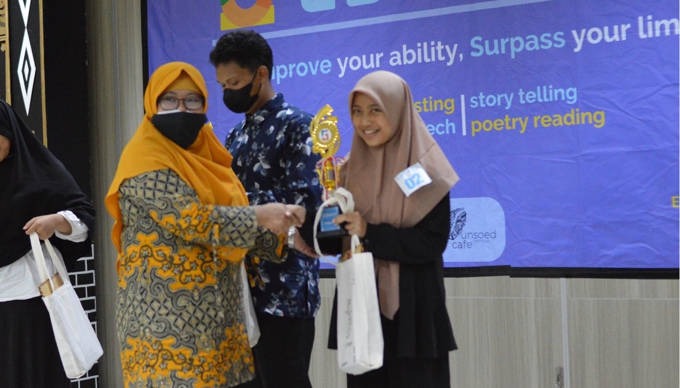 Adelia Rahmawati, Siswa MAN 2 Banjarnegara Dengan Segudang Prestasi