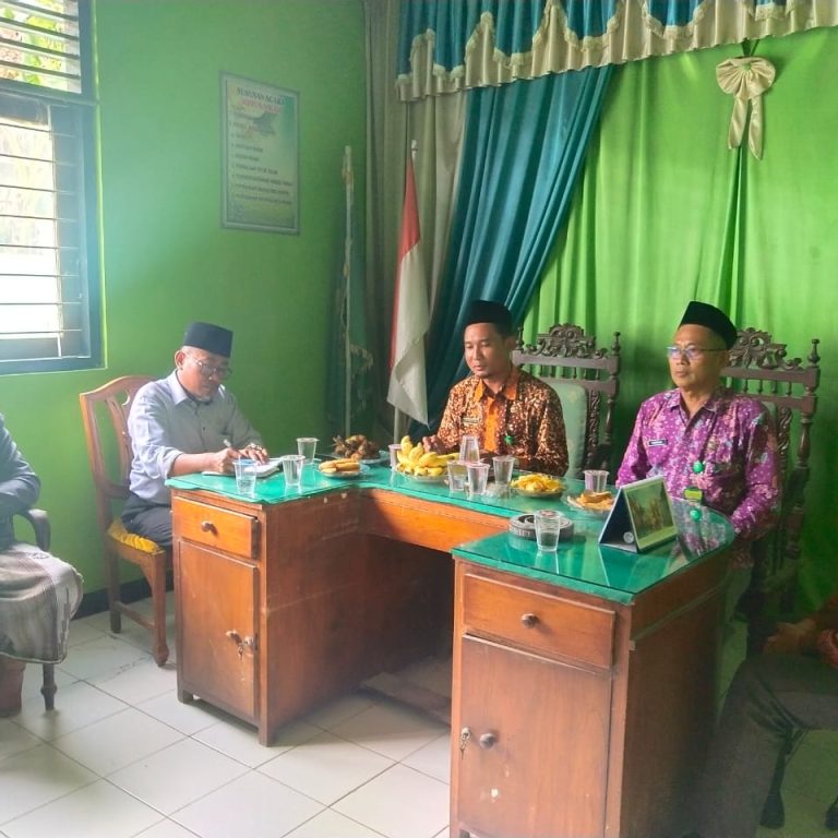 Pastikan Pencatatan Nikah Tertib, Kemenag Gelar Monev di KUA Sale