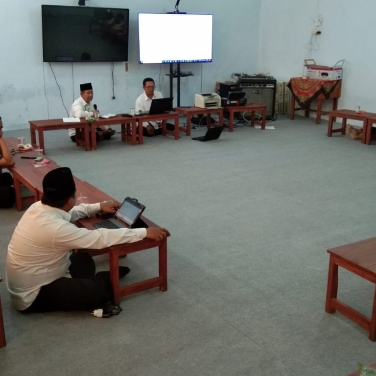 MAN 1 Rembang Adakan Rakor e-RKAM