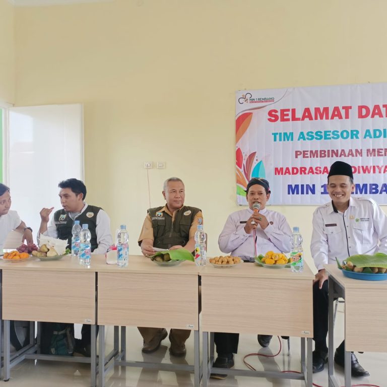 Tim Adiwiyata Adakan Kunjungan ke MIN 1 Rembang