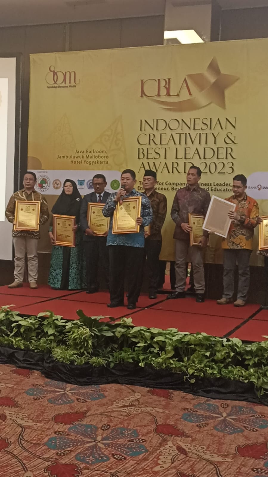 MTsN 1 Rembang Sabet Penghargaan The Best Inspiring Islamic Junior High School
