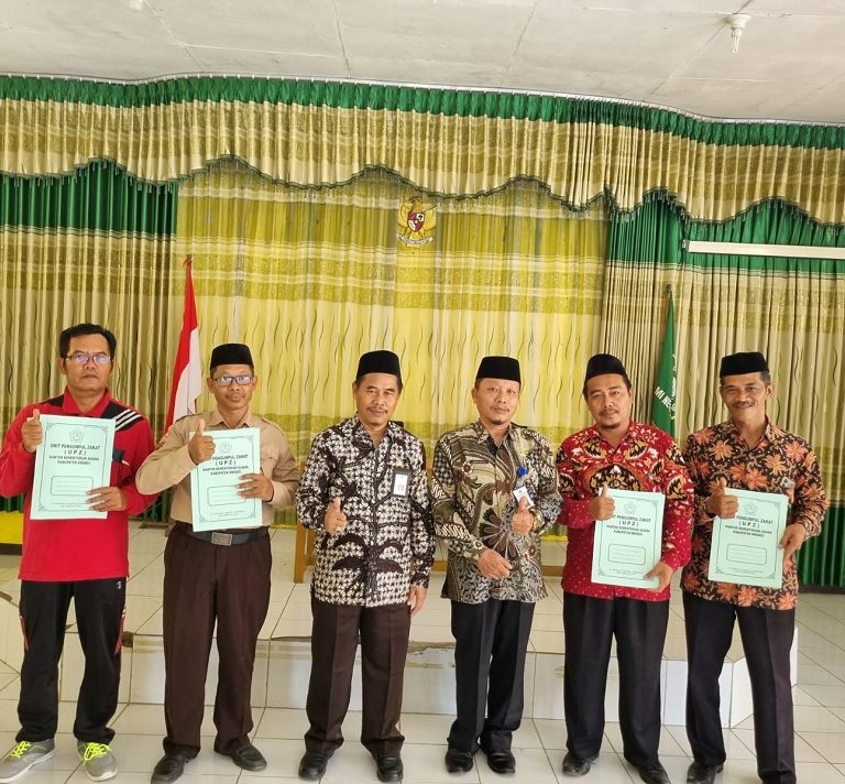 Tahap Pertama UPZ Kankemenag Brebes Salurkan Bantuan bagi Tujuh Madrasah