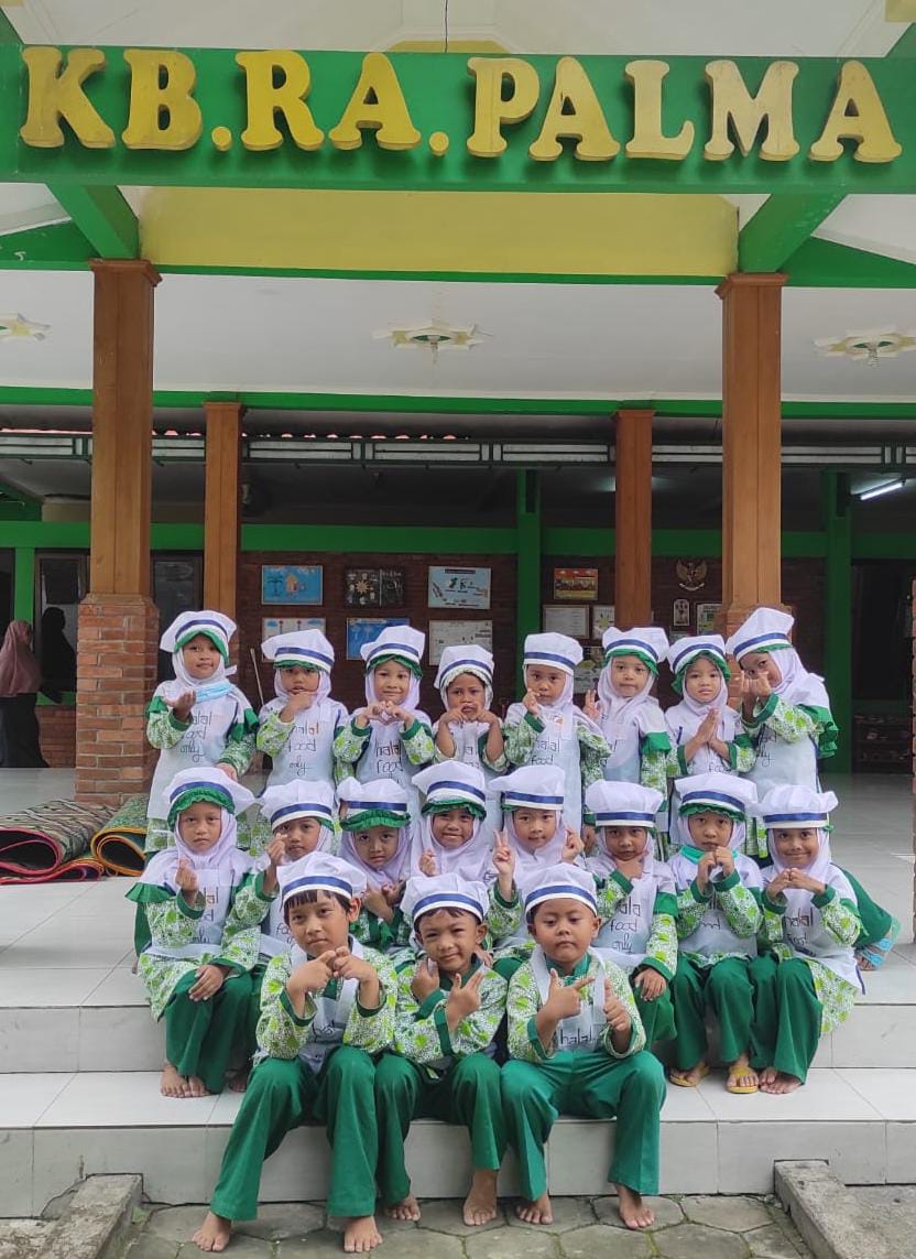 Cooking Class Aneka Olahan Pisang Raja, Sebagai Project Hasil Karya Kearifan Lokal Siswa RA Palma