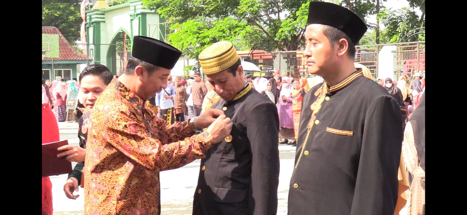 Upacara HAB ke-77, Puluhan Pegawai Terima Penghargaan