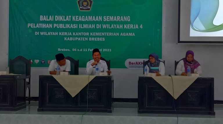 DDWK: Pelatihan Publikasi Ilmiah Tingkatkan Kemampuan Guru Dalam Menulis