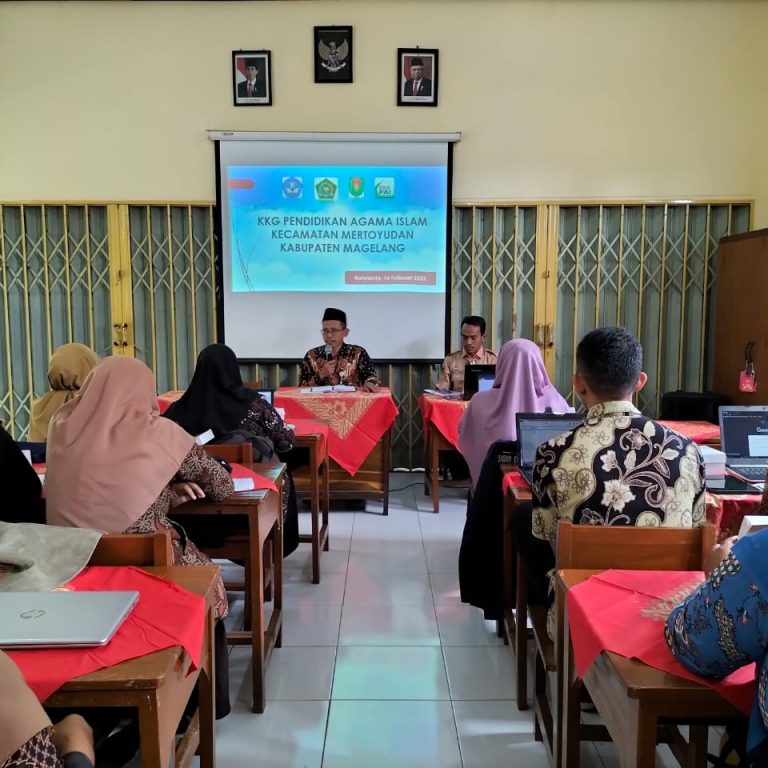 KKG PAI Kecamatan Mertoyudan Satukan Pemahaman Analisa PTS