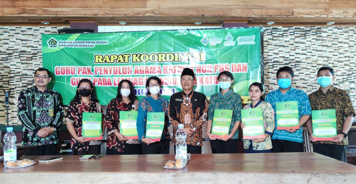 Penyuluh Agama Terima SK, Ini Sejumlah PRnya