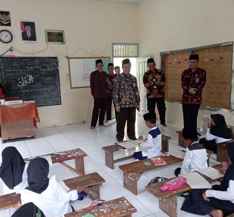 Kakankemeng Brebes Monev Ujian MDTA di Bahrul Ulum