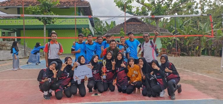 MTsN 3 Rembang Ukir Prestasi pada Lomba Voli