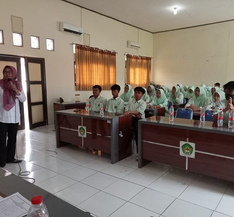 42 Siswa MAN 1 Brebes Ikuti Bimbingan Perkawinana Remaja Usia Sekolah