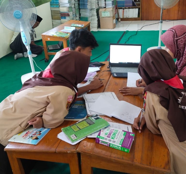 Hadapi OSN, MAN 2 Rembang Gelar Bimbingan Intensif
