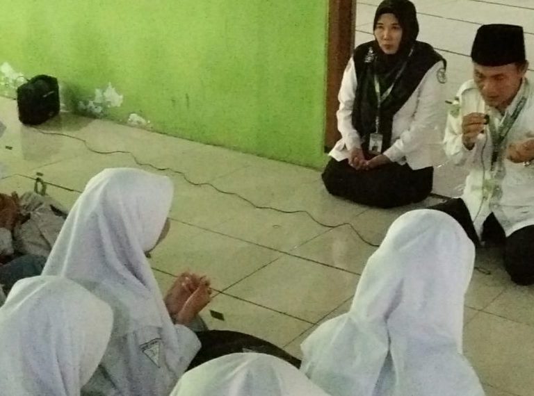 MAN 1 Rembang Gelar Doa untuk Kesembuhan David