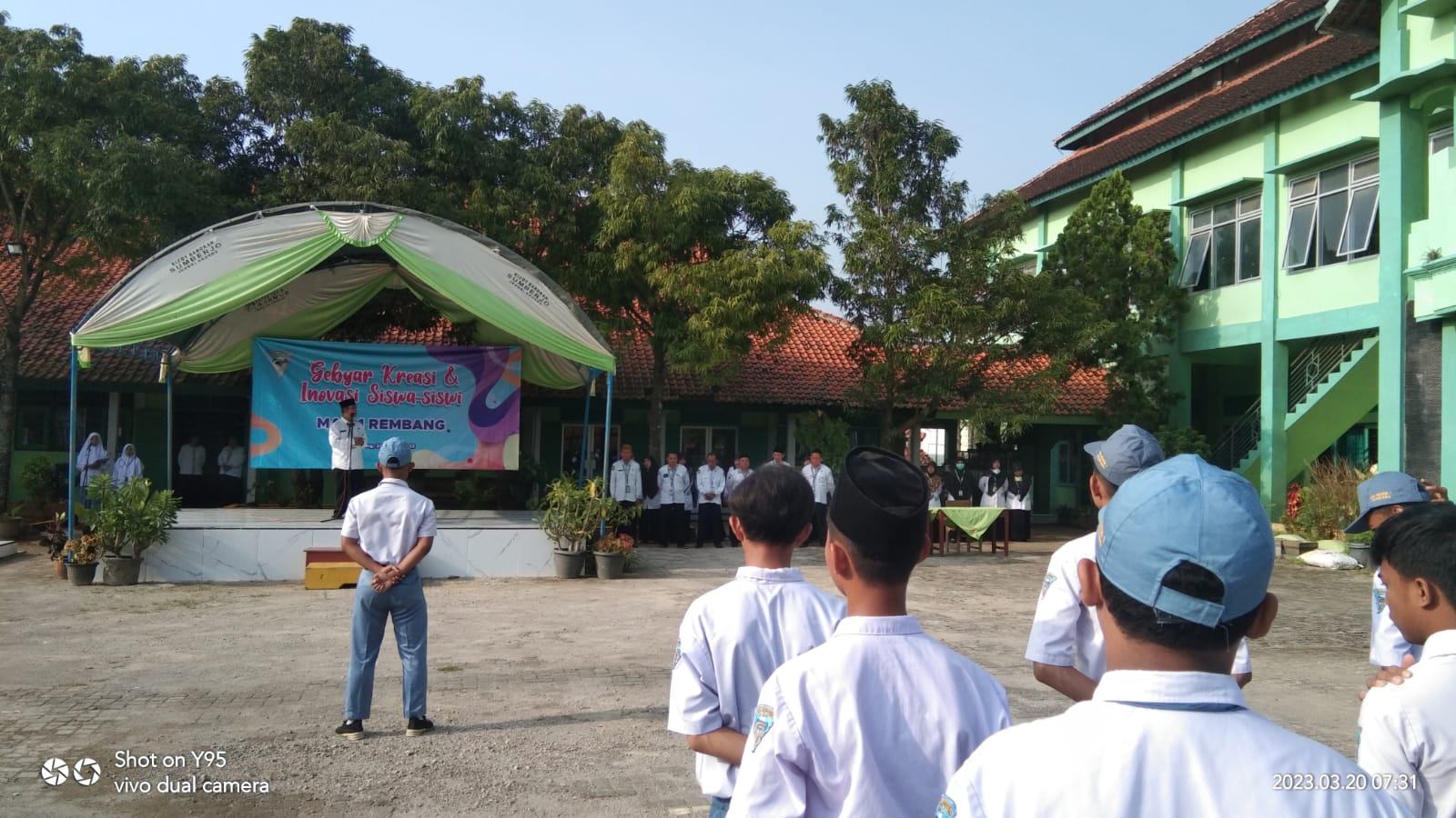 MAN 1 Rembang Gelar Gebyar Kreasi dan Inovasi Siswa-Siswi