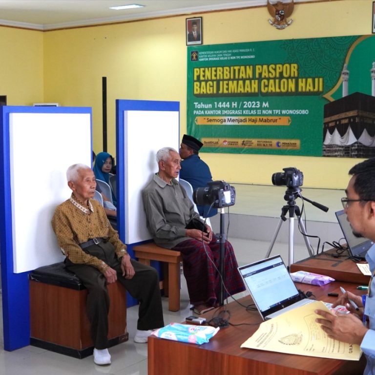 Penerbitan Paspor bagi 240 Jemaah Calon Haji 1444 H