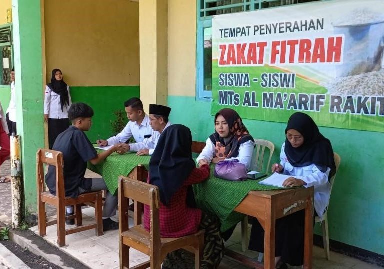 Amaliyah Ramadhan, MTs Maarif Rakit Kumpulkan Panitia Zakat