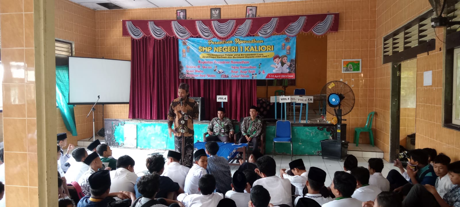 Penyuluh KUA Kaliori Isi Peskil di SMPN 1 Kaliori