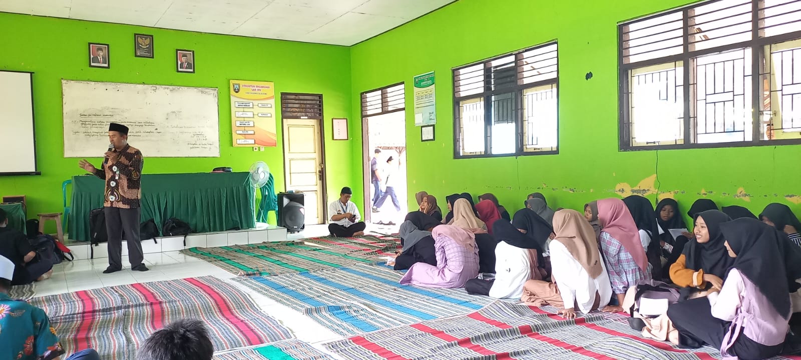 Guru dan Orang Tua Harus Dihormati, Ini Alasannya