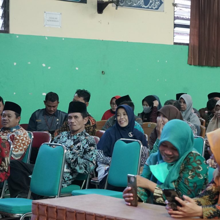 Kenaikan Pangkat adalah Penghargaan dari Negara atas Kinerja PNS