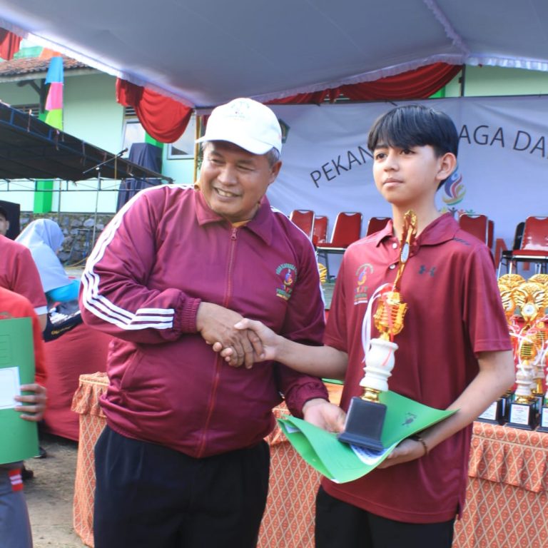Siswa MTs Negeri 2 Wonosobo Juara Tahfidz Porseni MTs Provinsi Jawa Tengah Tahun 2023